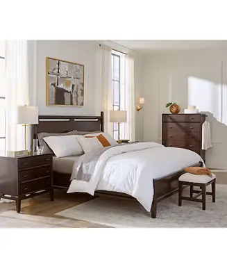 Premium Addelyn 3 Pc. Set (King Panel Bed, Chest & 3-Drawer Nightstand)